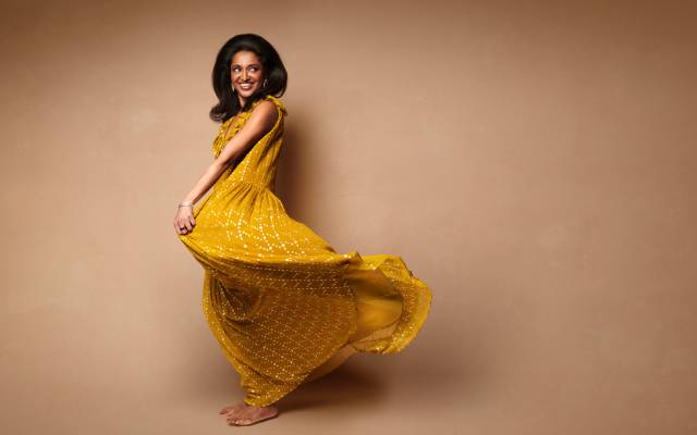 Sindhu Vee: Swanky
